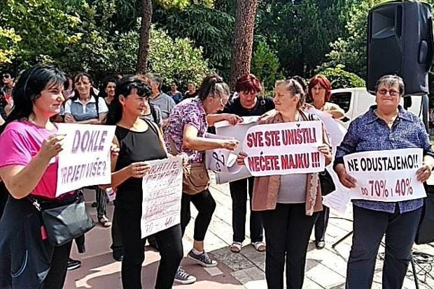 СКУП НЕЗАДОВОЉНИХ МАЈКИ: Траже само oнo што им припада