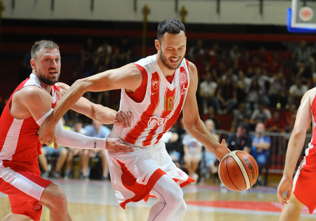 ЈАНКОВИЋ СЛОБОДАН ИГРАЧ, ЗВЕЗДИ СЛЕДИ ТУЖБА: Незаконитим радњама покушали да оспоре моје право да одем из клуба!