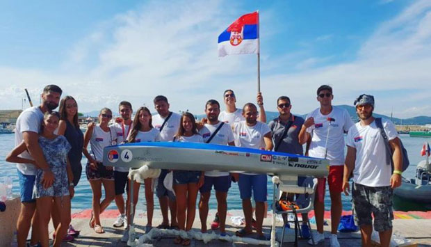 Студенти Машинског факултета најбољи у свету у трци бродова