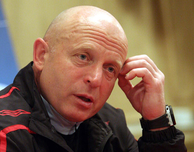 ЈАРОЛИМ ДОБИО ОТКАЗ: Чеси отпустили селектора после два пораза