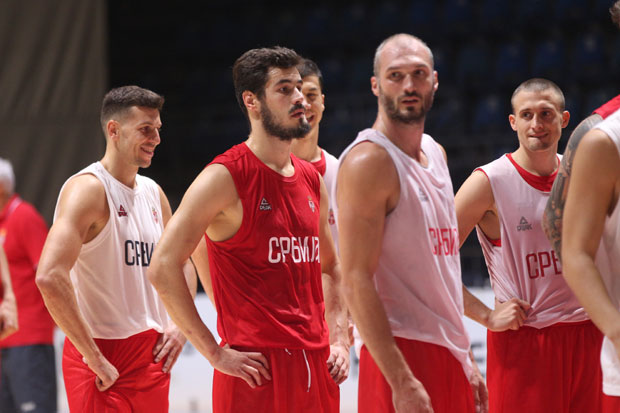 ОРЛОВЕ ЧЕКА НАЈТЕЖИ ТЕСТ: Кошаркаши Србије на Криту гостују Грчкој у квалификацијама за СП у Кини