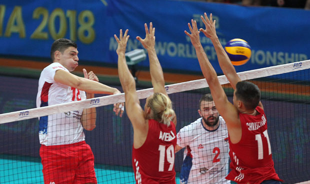 ОДБОЈКАШИ ПОРАЗОМ СТАРТОВАЛИ НА СВЕТСКОМ ШАМПИОНАТУ: Американци после пет сетова надиграли орлове