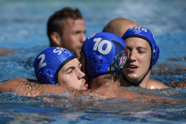 ПАЛА АМЕРИКА, НА РЕДУ ХРВАТСКА: Ватерполисти Србије лакше него што се очекивало савладали САД