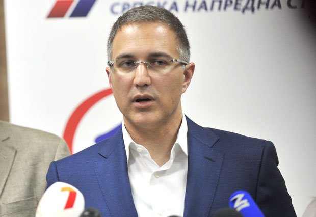 Стефановић: Полиција поступала у складу са законом, Новаковић напао полицију