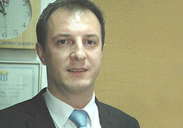 Ћорић: Срамотно је да Иванић напада Вучића
