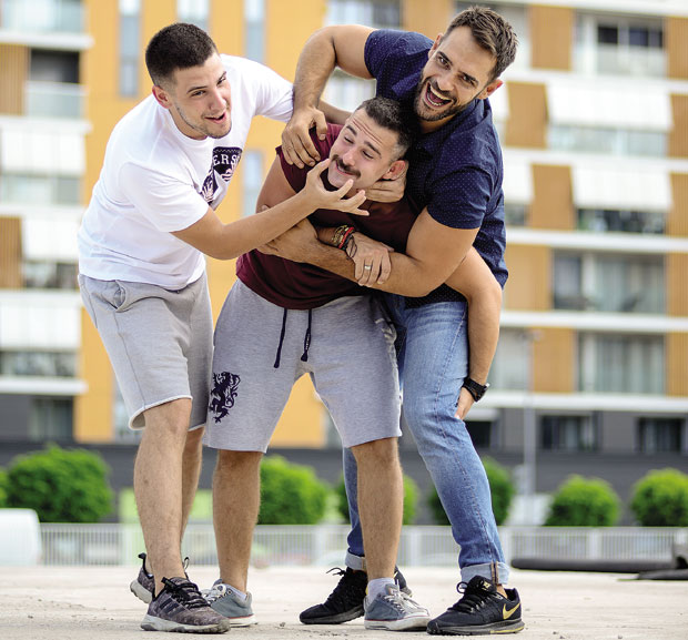 Три премијере у једном дану!