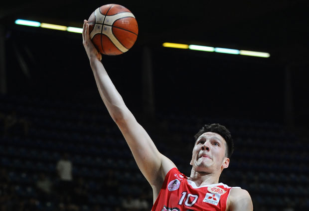 НОВО ПОЈАЧАЊЕ ЦРВЕНО-БЕЛИХ: Ненадић у дресу Звезде наредне три године!