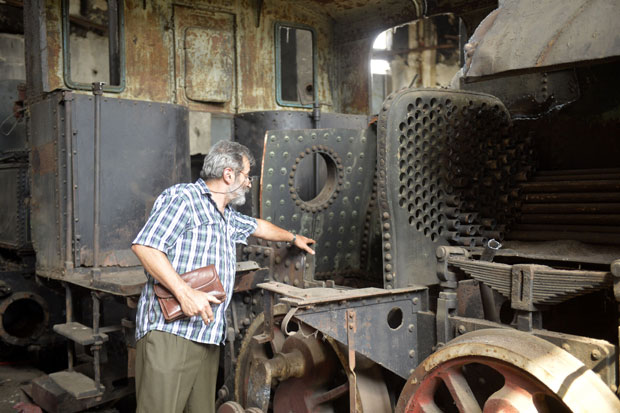 ПОСЛЕ КРАЂЕ ЕКСПОНАТА: Селидбу локомотиве омели одмори