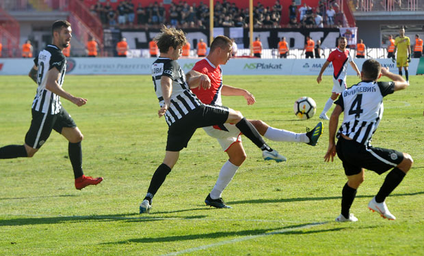 МИНИМАЛАЦ ЗАХВАЉУЈУЋИ СТОЈКОВИЋУ: Партизан славио на “Карађорђу” над Пролетером