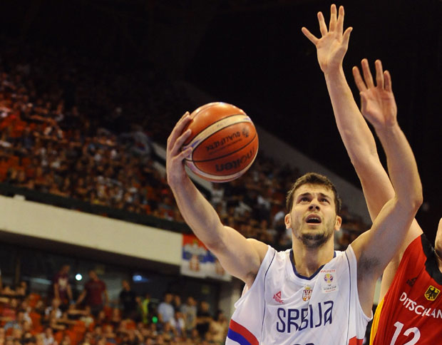 ТОДОРОВИЋ ИЗНЕТ СА ПАРКЕТА: Пораз Мурсије остао у сенци повреде српског кошаркаша