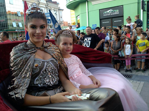 Исти шарм Чивијаде