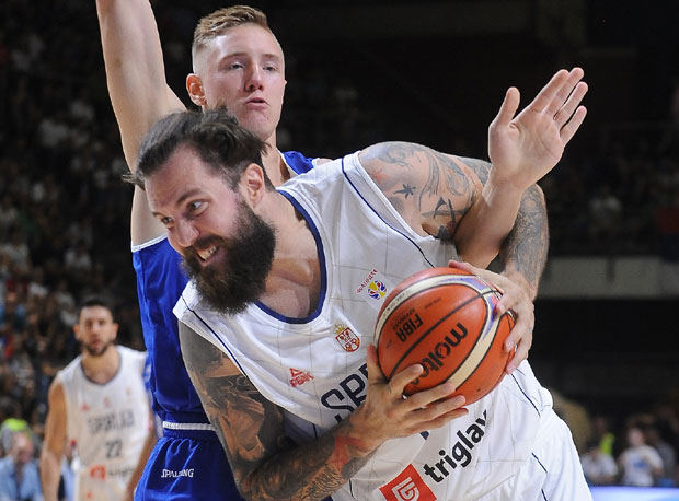 КОРАК НАПРЕД КА КИНИ: Кошаркаши Србије пред београдском публиком уписали убедљиву победу против Естоније