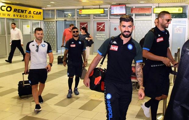 ФОТО: Фудбалери Наполија стигли у Београд