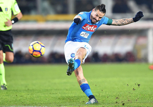 ИТАЛИЈАНИ СТИЖУ У БЕОГРАД: Познат тим Наполија за меч са Звездом