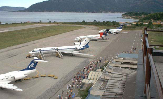 ЦРНОГОРСКИ АЕРОДРОМИ У КОНЦЕСИЈИ: Писте шаљу на увид