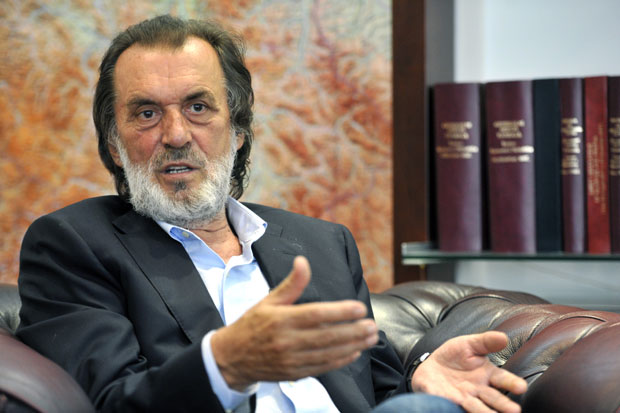 Шпијунка: Јагма за краљем Вука Драшковића