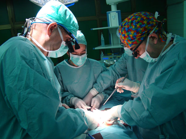 Хирурзи из Београда оперишу у Новом Пазару