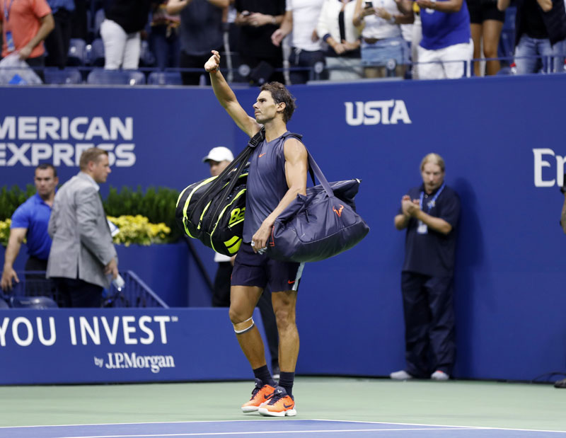 НАДАЛ СЕ ПОВУКАО ИЗ ПЕКИНГА И ШАНГАЈА: Усијање у борби за трон!