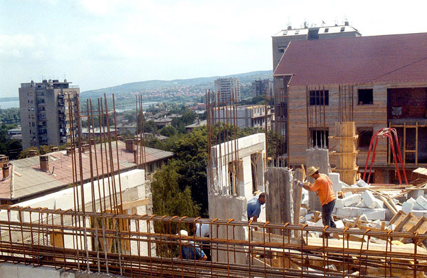 У Београду никли и солитери без папира