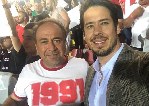 РОКВИЋИ БОДРИЛИ ЦРВЕНУ ЗВЕЗДУ: Славили бод на Маракани