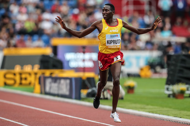 Кипруто неповређен у саобраћајној несрећи у Кенији