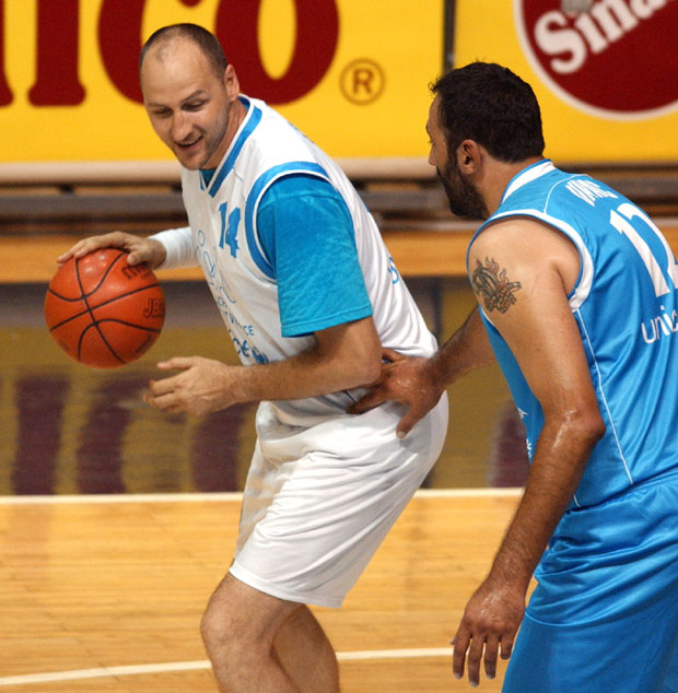 РАЂА О ВЕЛИКОМ ПРИЈАТЕЉУ ДИВЦУ: Умало смо погинули у Југу 45, Владе је био чудо, излуђивао је Пешића...