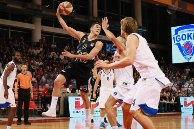 У СУСРЕТ ПРВОМ ПОЛУФИНАЛУ СУПЕРКУПА АБА ЛИГЕ: Партизан још у стварању, Џикић већ критикује