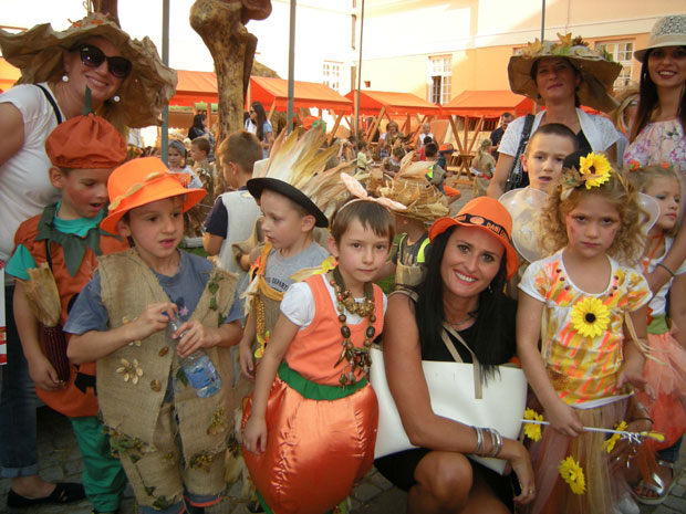 Дани лудаје: Вереници славили победе