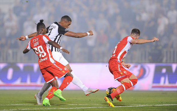 КРАЈ: Партизан - Звезда 1:1