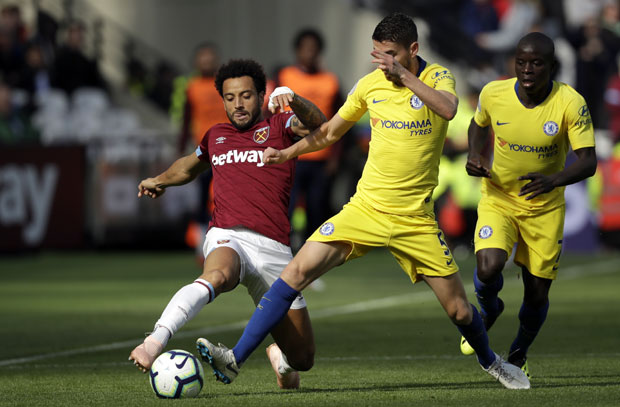 ПРЕМИЈЕР ЛИГА: Први кикс Челсија, Арсенал победио Евертон