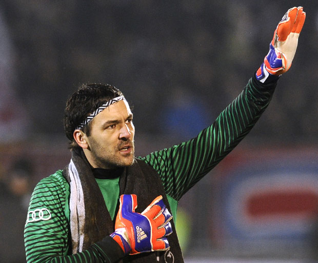 СТОЈКОВИЋ СЕ ПРЕДОМИСЛИО, НЕ ВРАЋА ПАСОШ: Изјаве биле плод афекта услед непојамне судијске неправде