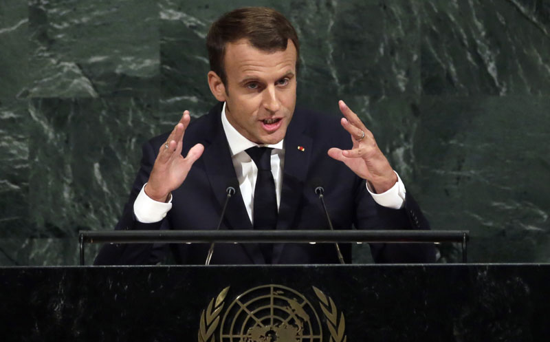 Фигаро: Макрон у Њујорку као посредник између Трампа и његових противника