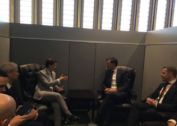 БРНАБИЋ СЕ САСТАЛА СА ХОЛАНДСКИМ ПРЕМИЈЕРОМ : Србија нема план Б кад је реч о чланству у ЕУ