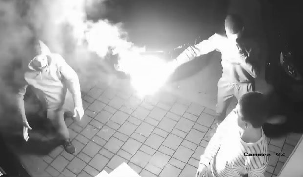 НАПАД НА СРБЕ У ЗАДРУ: Раднике шутирали и гађали бакљом (ВИДЕО)