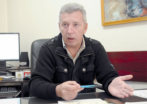 МОТИВИ ПУЦЊАВЕ У ЖАРКОВУ: Стручњака уништили дугови; Одређен притвор 30 дана