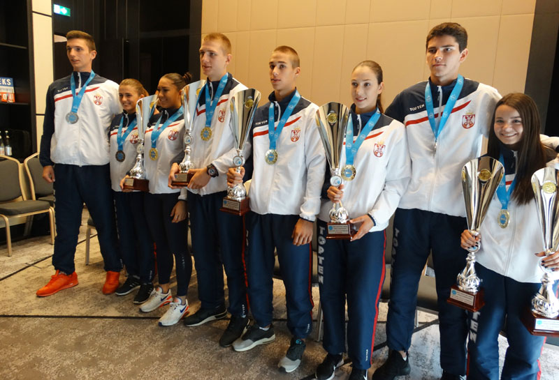 СТИГЛА КРУНА КВАЛИТЕТНОГ РАДА: Јуниори Србије направили велики успех на СП у кик-боксу