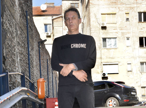 ПЕВЉИВИ РЕФРЕНИ: Игор Маројевић представио рокенрол албум