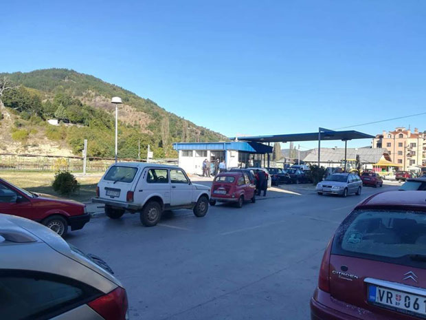 Трговиште: Гаси се бензинска пумпа, мештани ће по гориво путовати 50 километара 