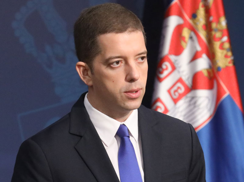 Ђурић: Савез за Србију ни да куди ни да хвали премијерку