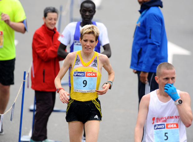 БЕОГРАДСКИ ПОЛУМАРАТОН: Радојичић даје знак за старт, Јевтићева међу учесницима