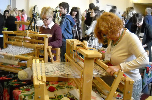 Ћилими шарани традицијом