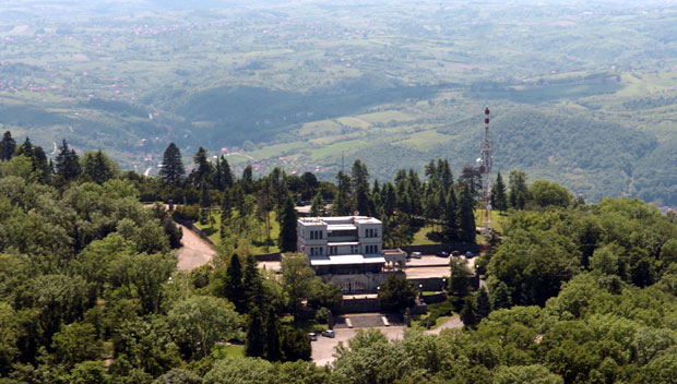 Спуст на Авали