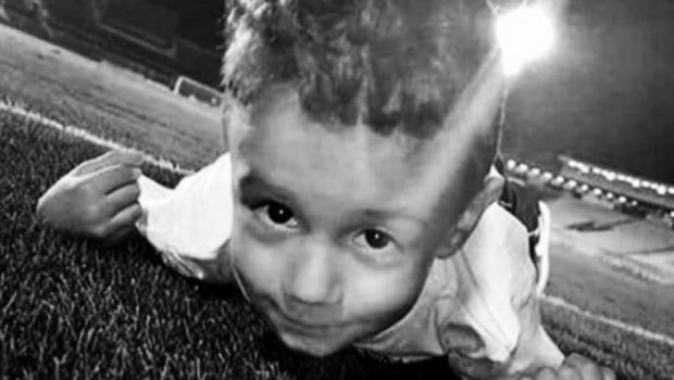 СРБИЈА У СУЗАМА: Познати се опраштају од малог Дукија