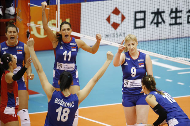 БРАЗИЛКЕ НА КОЛЕНИМА: Српске одбојкашице оствариле победу против најјаче селекције у групи