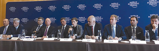 АНА БРНАБИЋ У ЖЕНЕВИ: Признаћемо, али само - покрајину