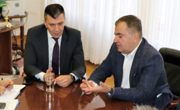 НЕЋЕ БИТИ ПОВЛАШЋЕНИХ: Црна листа послодаваца