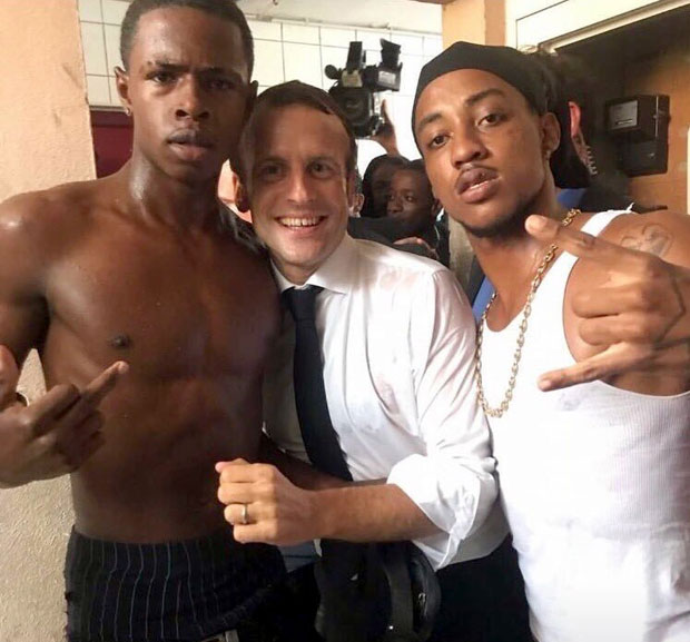 НОВА ЛИЧНА МАКРОНУ: У Шираково или Митераново време председници су били заштићени