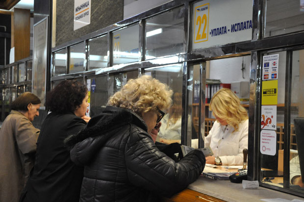 Пензионери траже од државе да врати дугове у ратама