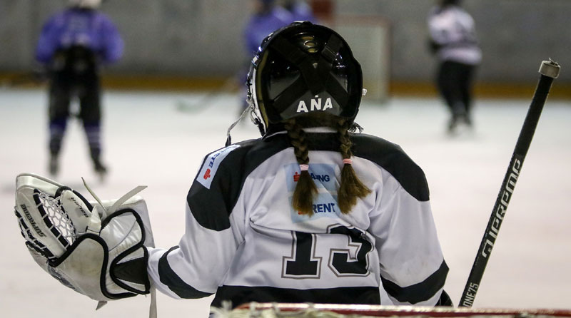 Светски хокејашки викенд за девојчице у Новом Саду