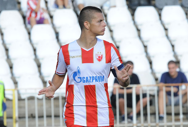 ЈОВЕЉИЋ НИЈЕ МОГАО САМ: Омладинци Звезде изгубили у Паризу